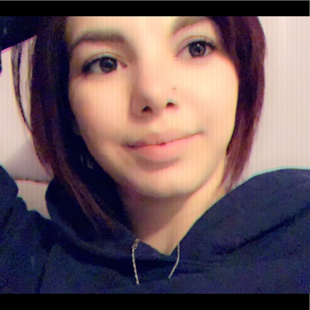 Meet your Posher, Zora